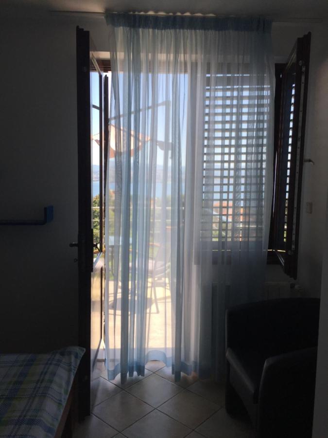 Vacation Home Lucija Slatina  Exteriör bild
