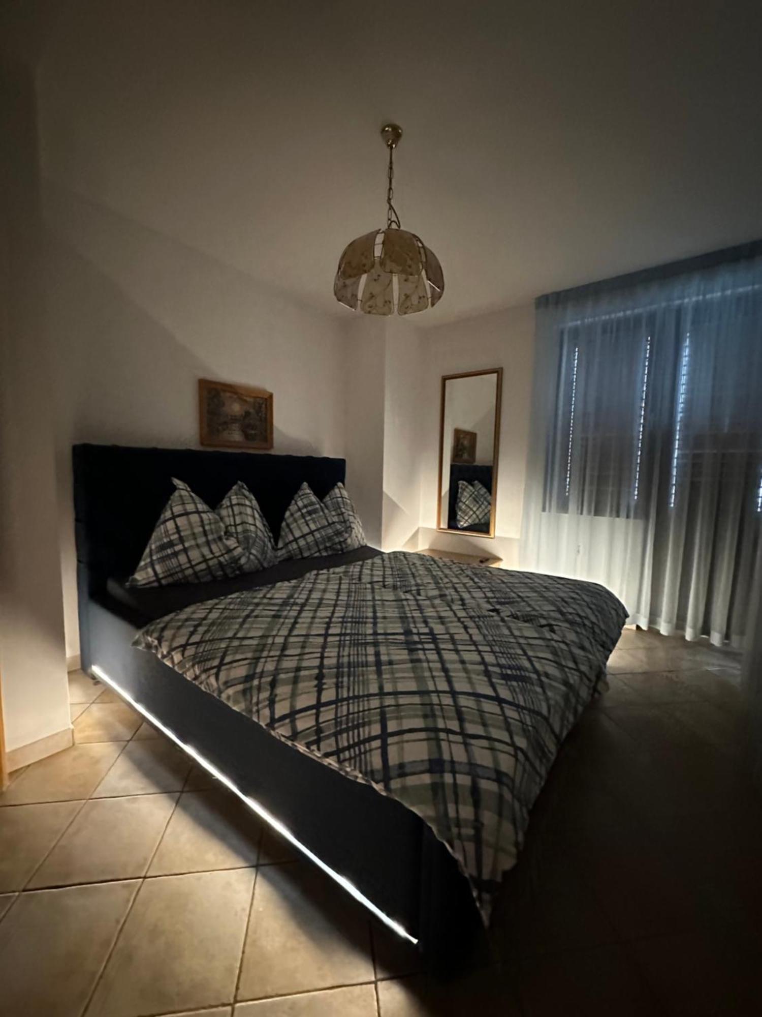 Vacation Home Lucija Slatina  Exteriör bild