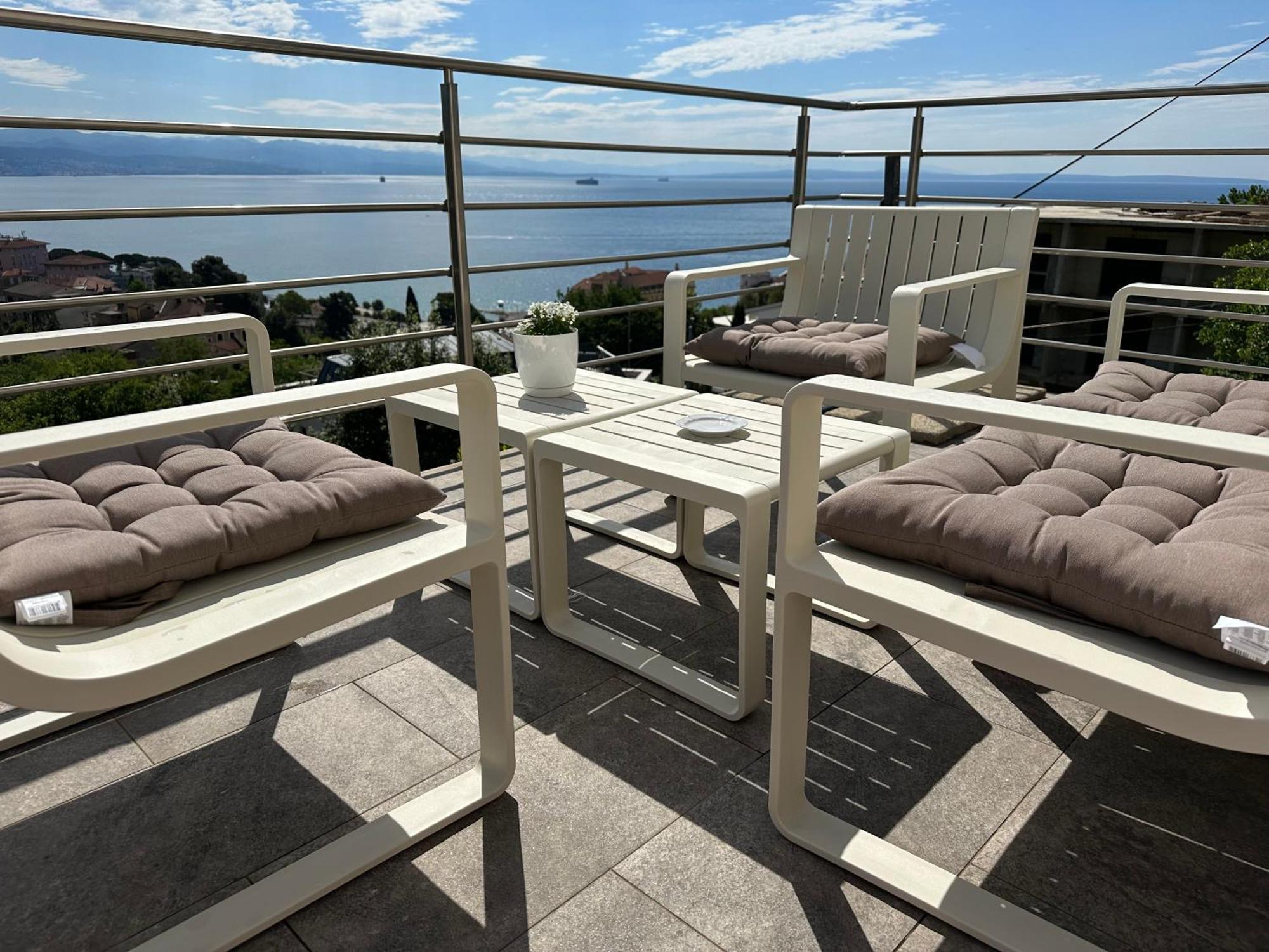 Vacation Home Lucija Slatina  Exteriör bild