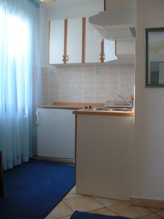 Vacation Home Lucija Slatina  Exteriör bild