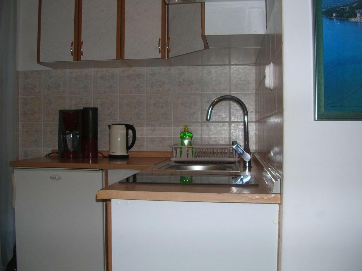 Vacation Home Lucija Slatina  Exteriör bild