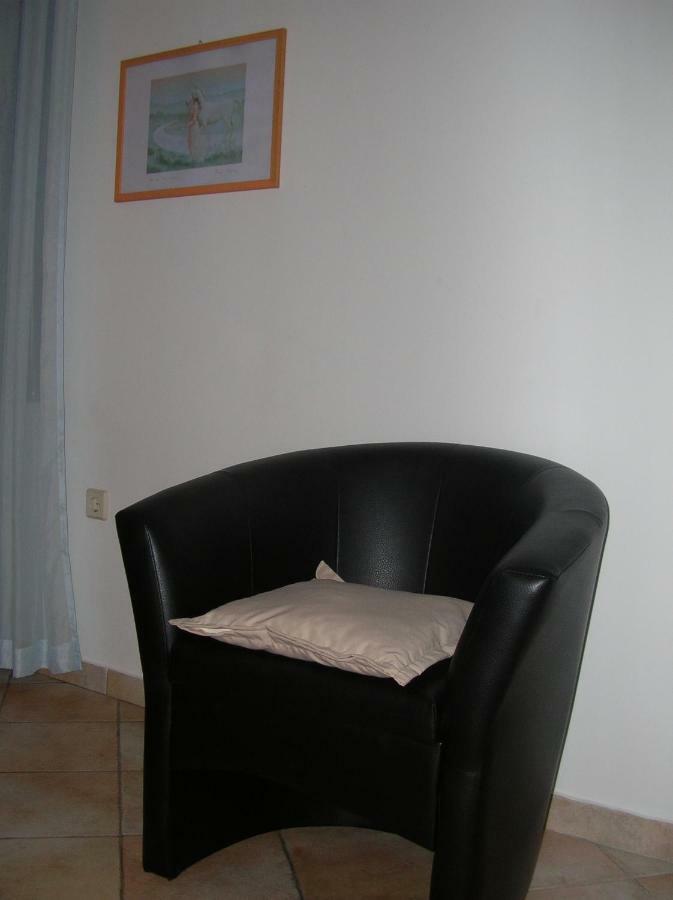 Vacation Home Lucija Slatina  Exteriör bild