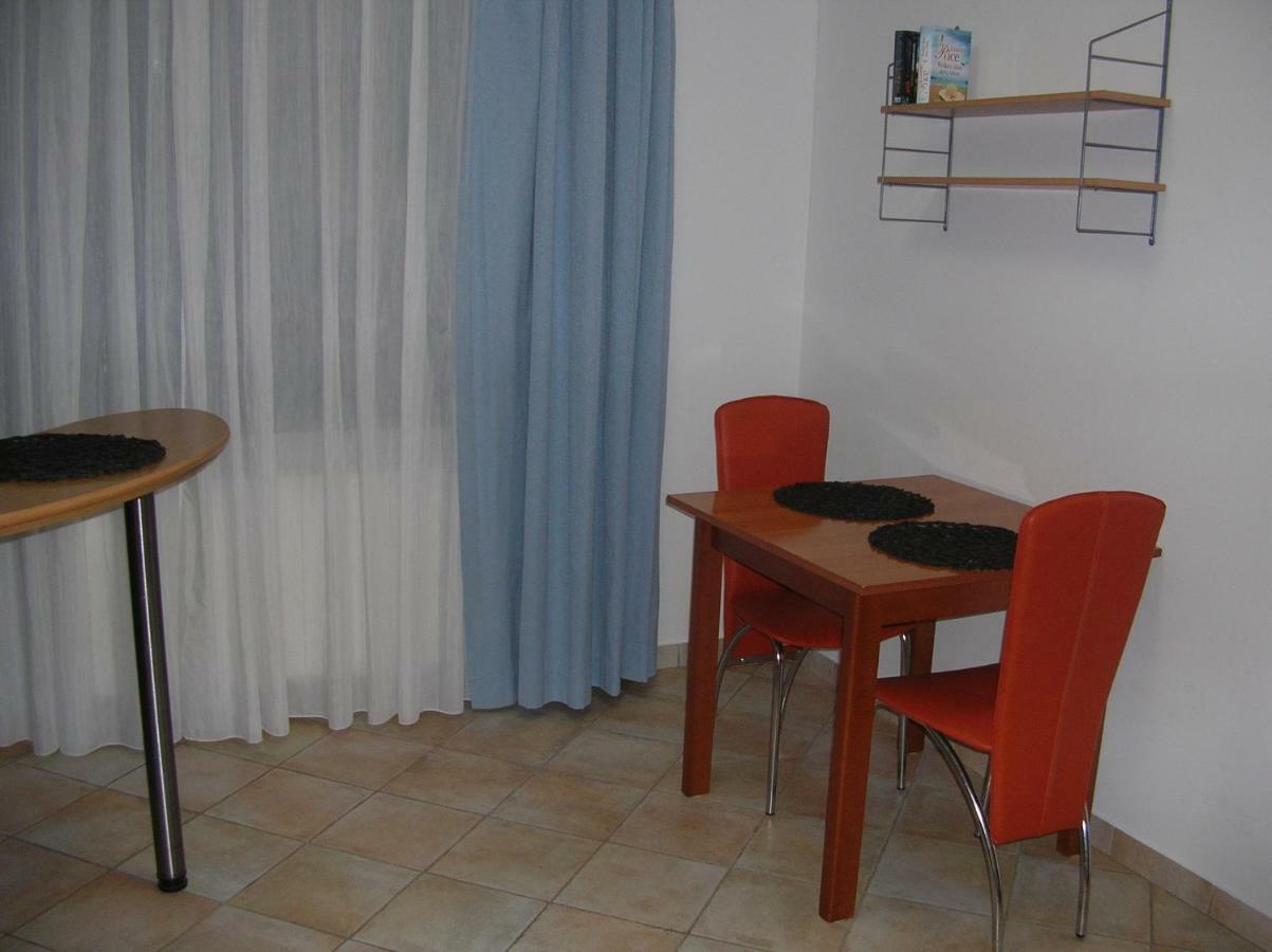 Vacation Home Lucija Slatina  Exteriör bild
